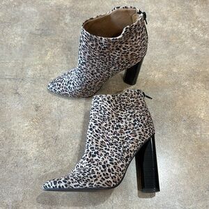 Women’s Qupid heeled boots size 7